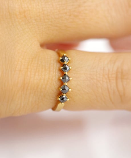 One of kind / Black Diamond ring ＜K18YG＞ - R587YG