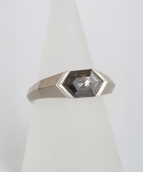 One of kind / Black Diamond ring ＜Pt＞ - R1828PT