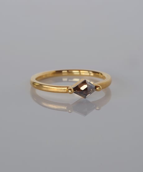 One of kind / Natural Diamond Ring ＜K18YG＞ - R521YG
