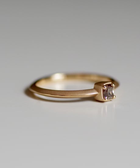 One of a kind / Diamond Ring ＜K18YG＞ - R243C