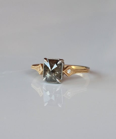 One of kind / Diamond Ring ＜K18YG,Pt900＞ -R1076CYGPT