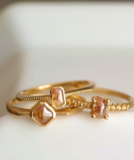 One of a kind / Diamond Ring ＜K18YG＞ - R395C
