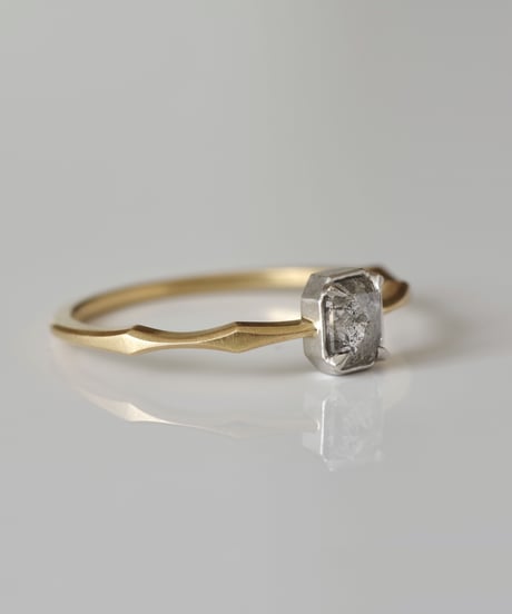 One of a kind / Diamond Ring ＜K18YG,PT950＞ - R336C