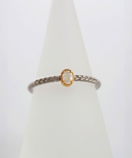 One of kind /  FANCY White Diamond ring【CGL】＜Pt/K18＞ - R106YG/FW