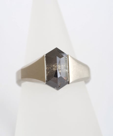 One of kind / Black Diamond ring ＜Pt＞ - R3152PT