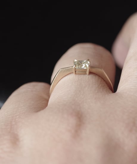 One of kind / Diamond Ring ＜K18YG＞ -R390CYG
