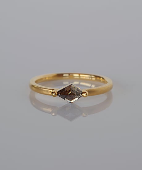 One of kind / Natural Diamond Ring ＜K18YG＞ - R521YG