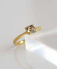One of kind / Natural Diamond ring ＜K18YG＞ - R948YG