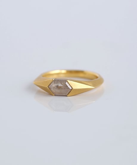 One of kind / Natural color Diamond ring ＜K18YG＞ - R493YG