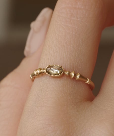 One of kind / Natural Diamond Ring ＜K18YG＞ - R202YG