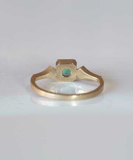 One of kind / Emerald Ring ＜K18YG＞ - R560EYG