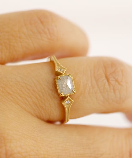 One of kind / Natural Diamond ring ＜K18YG＞ - R504YG