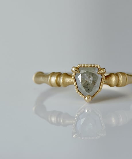 One of a kind / Diamond Ring ＜K18YG＞ - R621C