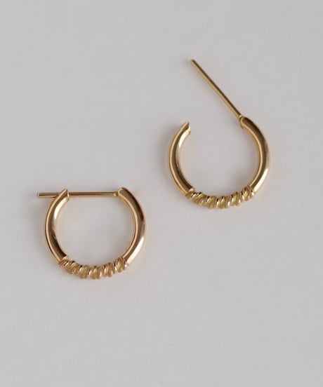 Twist Earrings - circle ＜K18YG＞