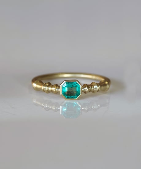One of kind / Emerald Ring ＜K18YG＞ - R260EYG
