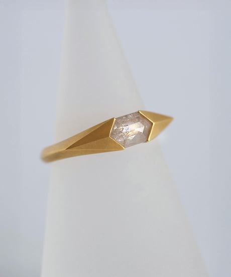 One of kind / Natural color Diamond ring ＜K18YG＞ - R493YG