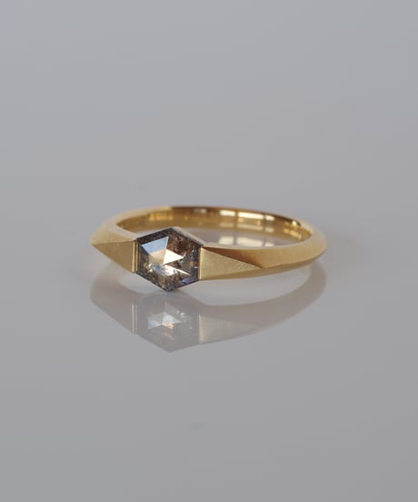 One of kind / Natural Diamond Ring ＜K18YG＞ - R465YG
