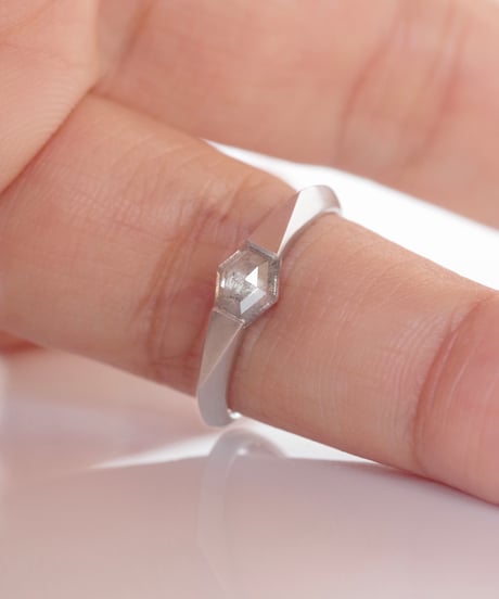 One of kind / Diamond Ring ＜PT900＞ - R564CPT