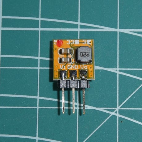 昇圧型5V（or3.3V）安定化電源＋コンデンサ470μF＋抵抗10Ω