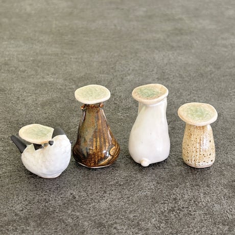 UMESHISO工房 お皿を持った動物たちのオブジェ（小）