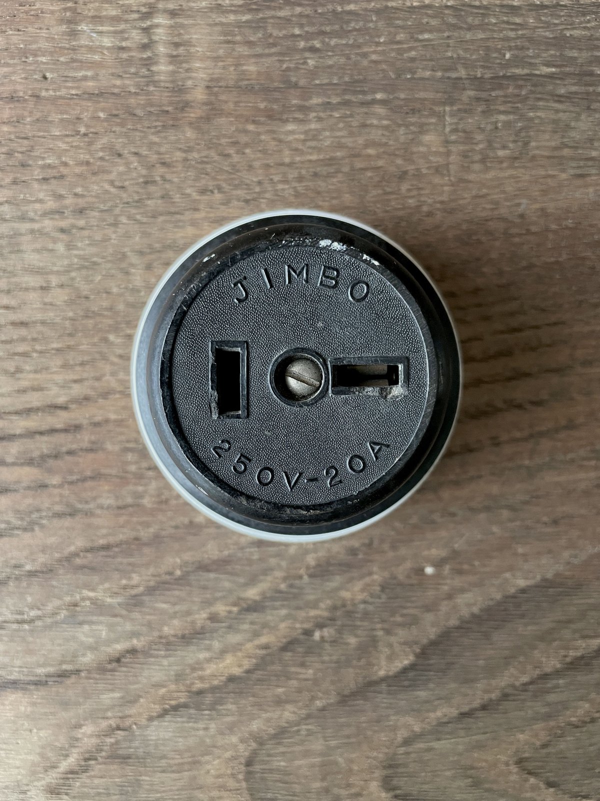 【最終値下げ】JIMBO 2EETコンセント 50個セット① Amazon.co.jp: ジンボデンキ (JIMBO) 神保電器/KAGラインアップ