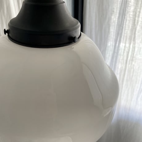 Cトロ型のペンダント照明