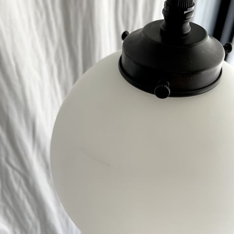 艶消し乳白丸のペンダント照明