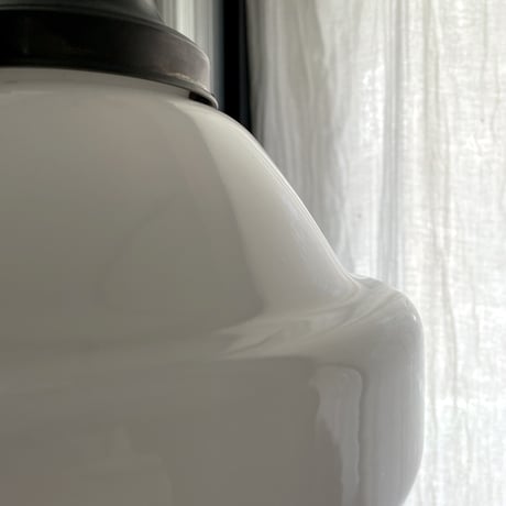 Cトロ型のペンダント照明