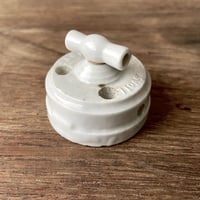 陶器製のロータリースイッチ[2]