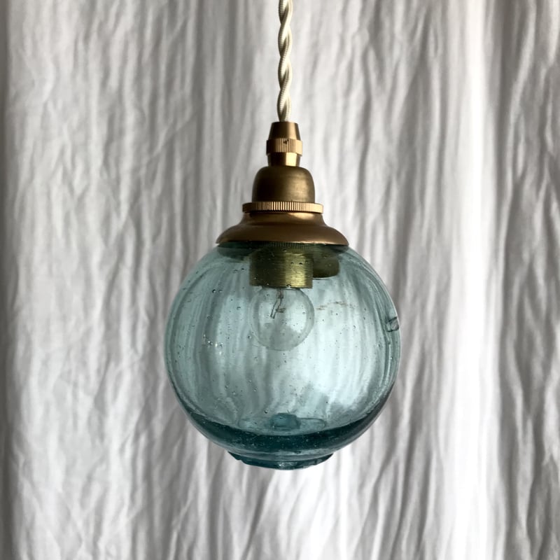 浮き球のペンダント照明 | in;E