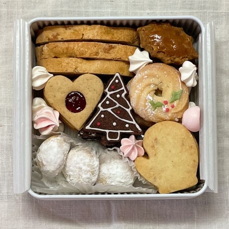 20周年クッキー缶　クリスマスver.