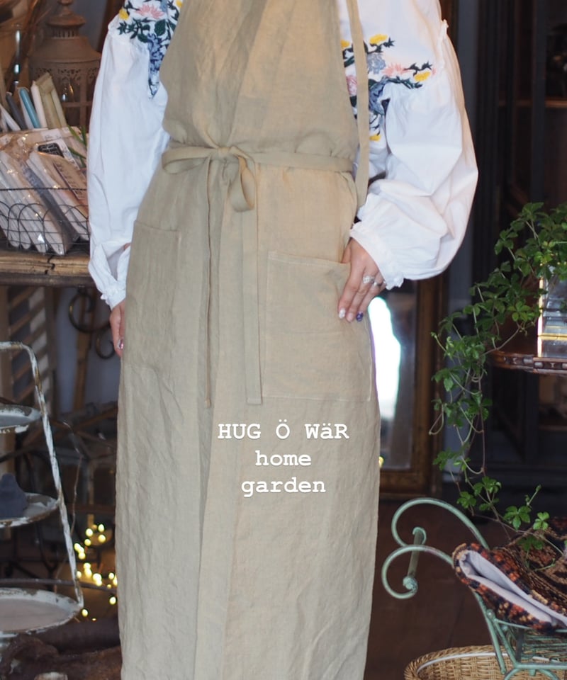 HUG O WaR（ハグ オー ワー） リネンエプロン | gris garden plant