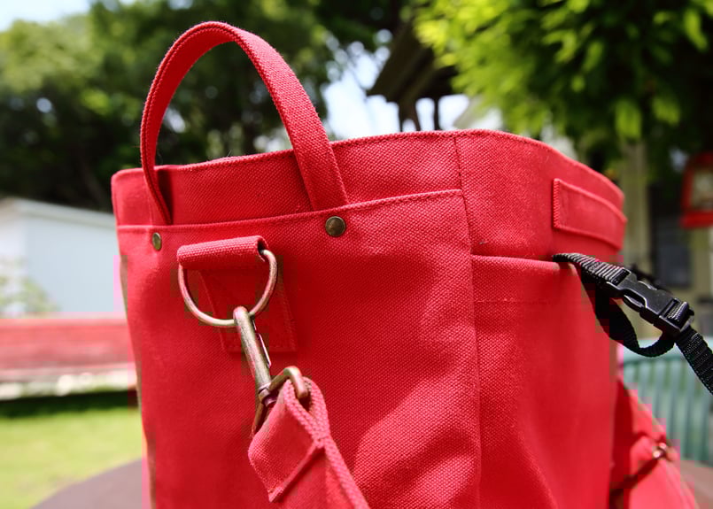エトレトウキョウ　ランドスケープラフィアバッグ　レッド エトレトウキョウ ランドスケープラフィアバッグ レッド ETRE