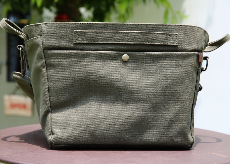 希少品　極美品　BRIEFING　FARVER　メッセンジャーバッグ　カーキ 楽天市場】ブリーフィング 中古（ショルダーバッグ