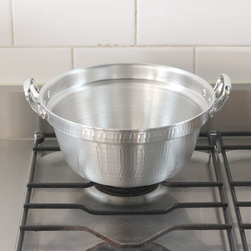 打ち出し厚板 段つきアルミ鍋24cm /木ぶた/アルミふた | だいどこ道具