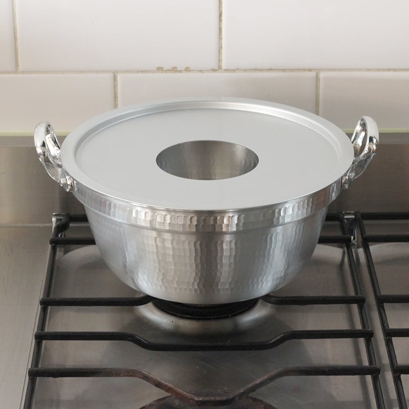 打ち出し厚板 段つきアルミ鍋24cm /木ぶた/アルミふた | だいどこ道具