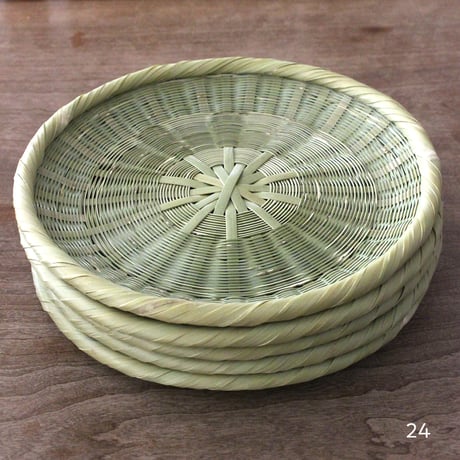 十代田千暁さんの 蕎麦ざる　大24cm/中21cm