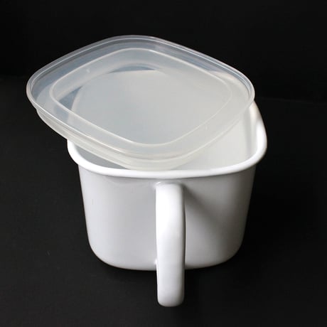 琺瑯＿取手付き味噌容器