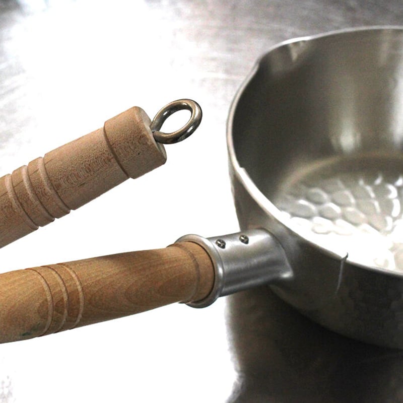 打ち出し厚板雪平鍋 16.5cm目盛付き | だいどこ道具ツチキリ