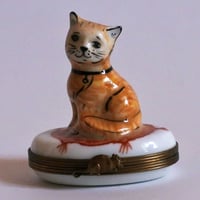 MM053-2　Limoge小物入れ（トラ猫とネズミ）