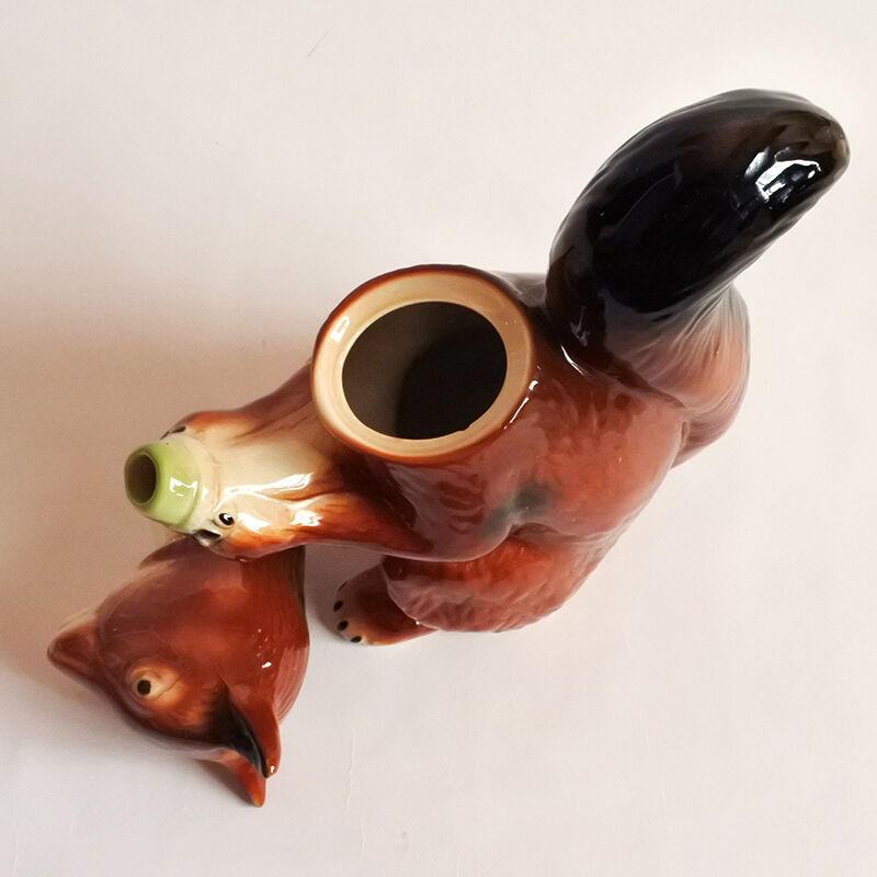 * vintage pottery ❀ ふんわりしっぽ 赤茶色のリスさん vintage pottery ❀ ふんわりしっぽ 赤茶色のリスさん