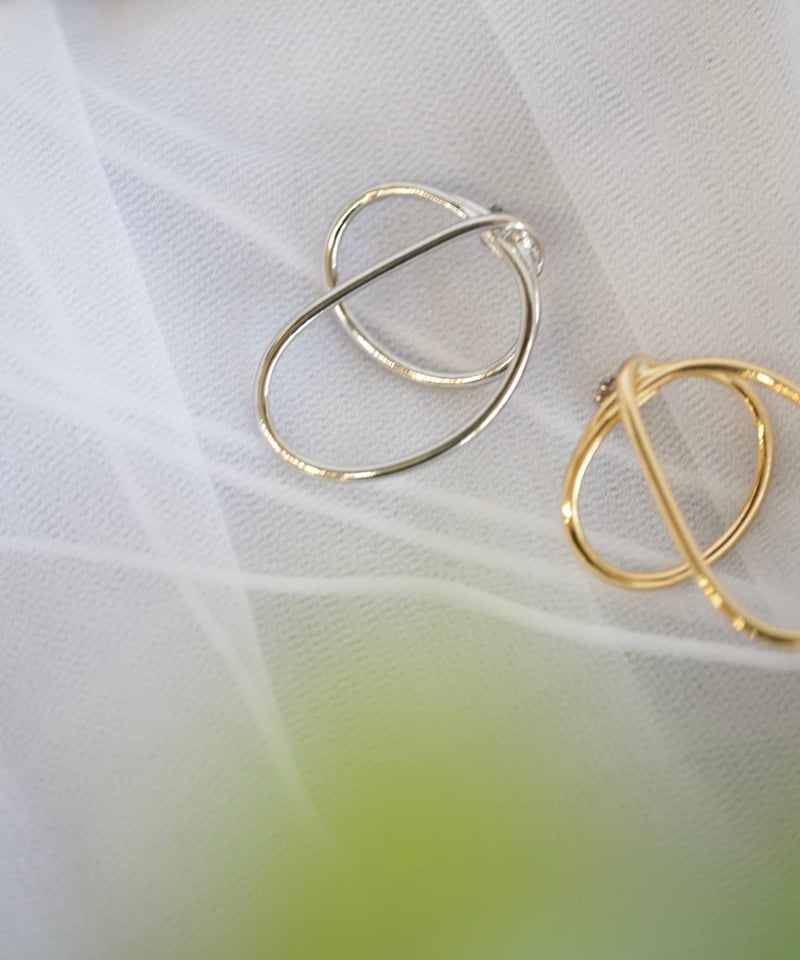 Sea'ds Mara Graphical Overlap pierce (single) (