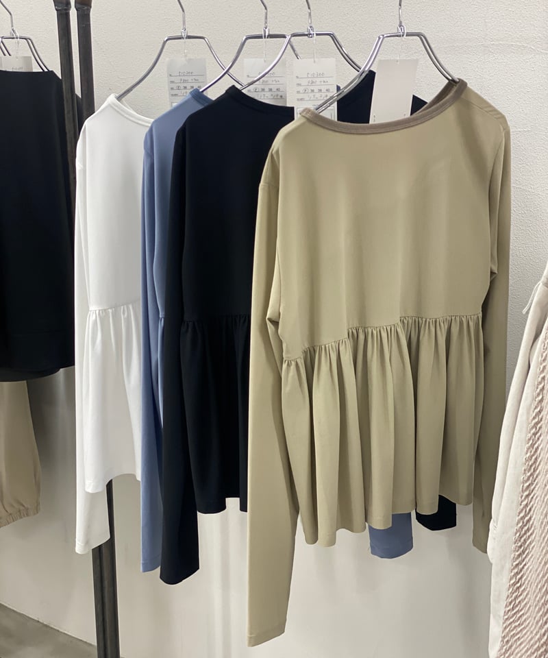 CYAN Tokyo バックギャザーPUジョーゼットTOPS(510300) | diamon