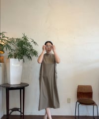 Le vent soufflé エアリーストレッチスタンドワンピース（26S-S054）