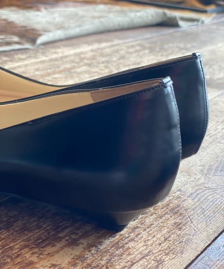 ココココ　レグリモア　pointed Flat pumps (RGL−000−251003)