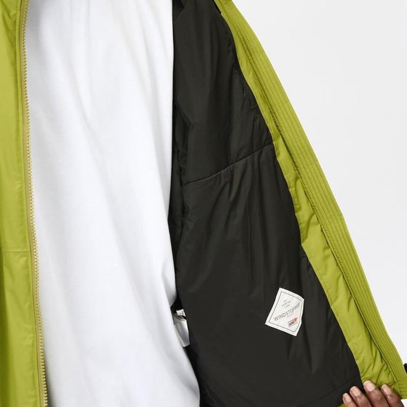 Goldwin>ウインドストッパーバイゴアテックスラボズパフィージャケット