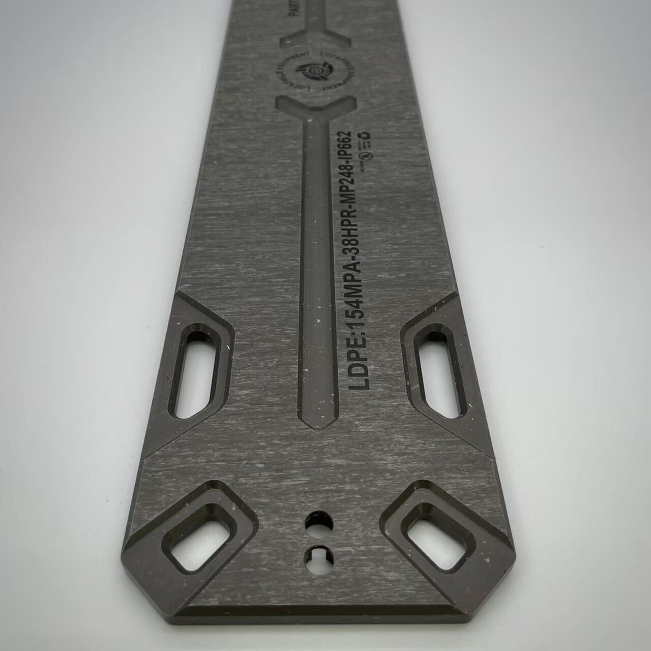 LOCKFIELD EQUIPMENT >DECK-0 GRY | UNWASTED | ア
