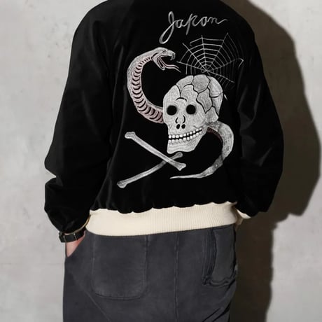 <THRIFTY LOOK > SNAKE & SKULL SOUVENIR BLOUSON