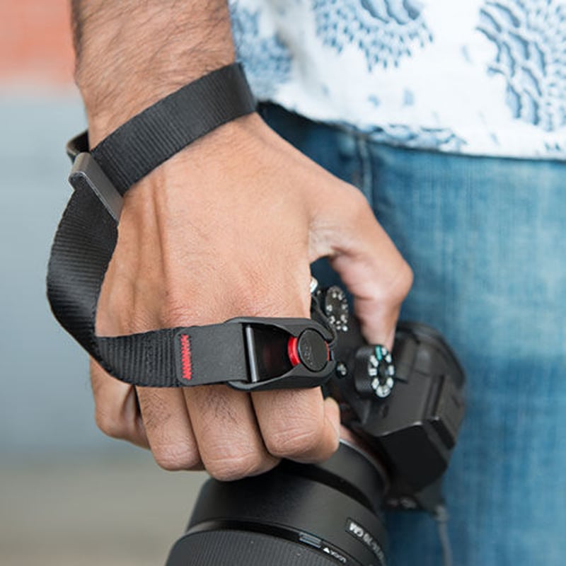 PeakDesign キャプチャー&amp;リストストラップ 新製品］ピークデザイン – ストラップシリーズに新色登場 – – 銀