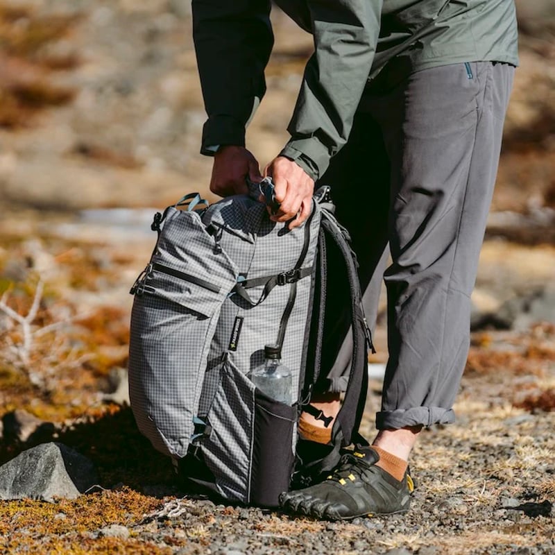 PAAGOWORKS ZENN 25L リュック・バックパック グレー ZENN25 Gray ゼン25 グレー 容量:約25L+5L バックパック | ブランド